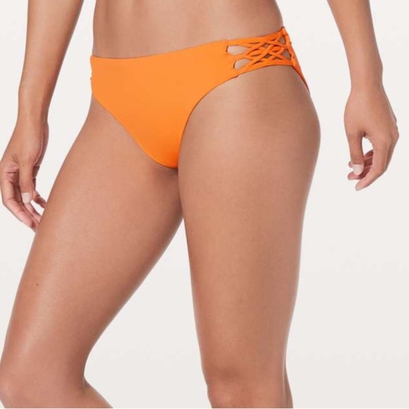 Lululemon Coastline Bottom in Vivid Amber - Picture 2 of 9